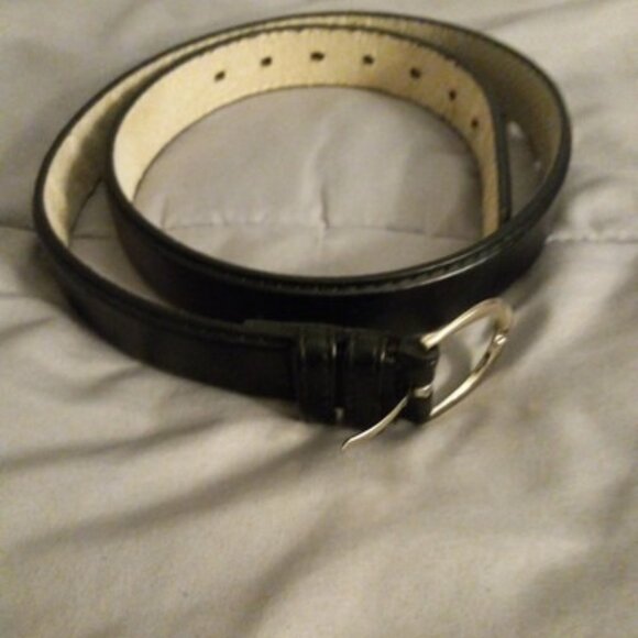 Women’s Black Belt Size 34–36 – Classic Faux Leather Waist Belt with Silver Buck - Picture 1 of 1